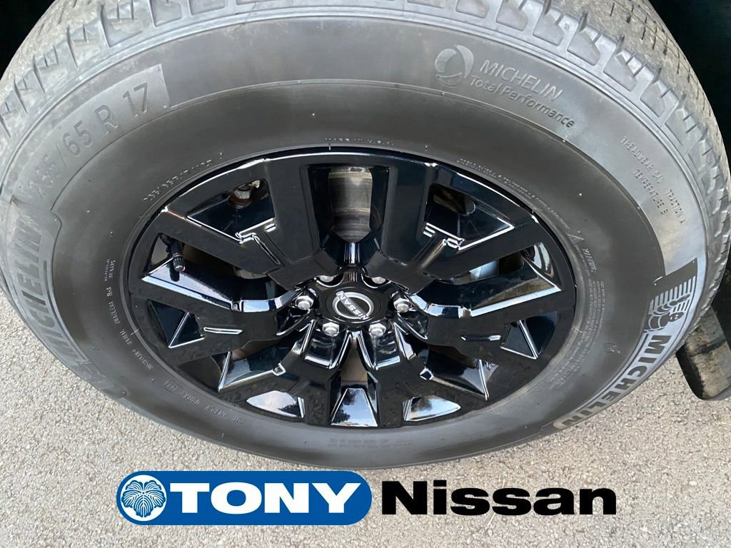 Used 2023 Nissan Frontier SV w/ Midnight Edition Package image 27