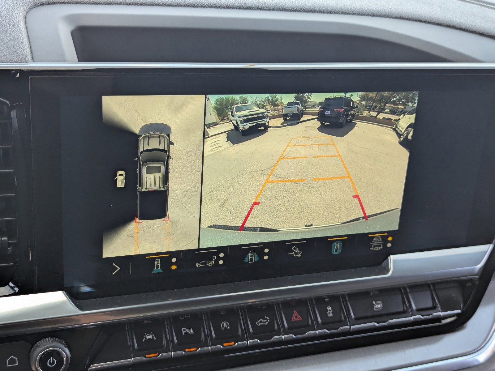 Used 2023 Chevrolet Silverado 1500 High Country w/ Technology Package image 28