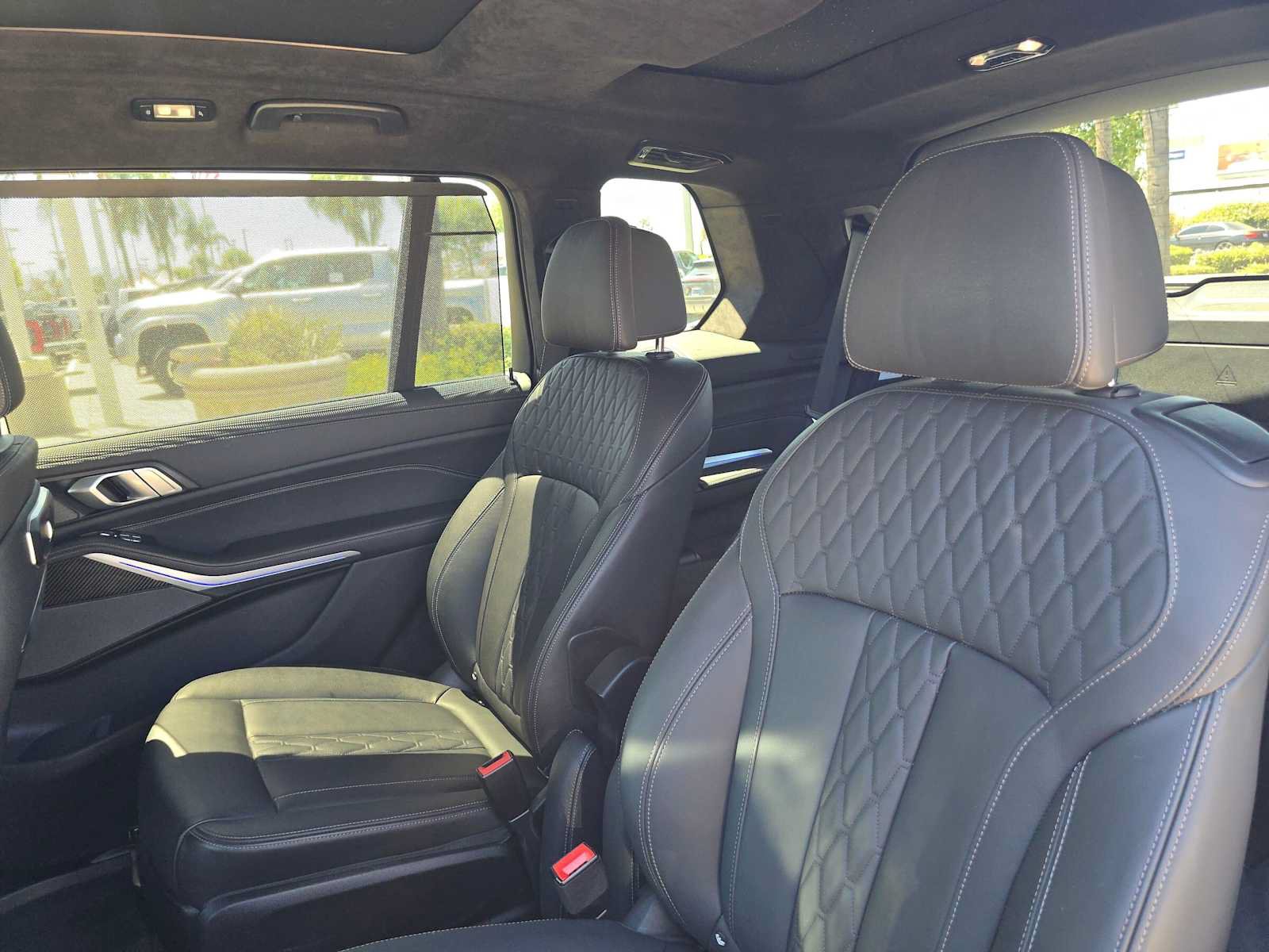 Used 2024 BMW X7 M60i w/ Executive Package AWD/4WD image 19