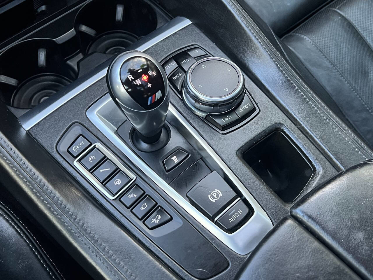 Used 2016 BMW X5 M image 22