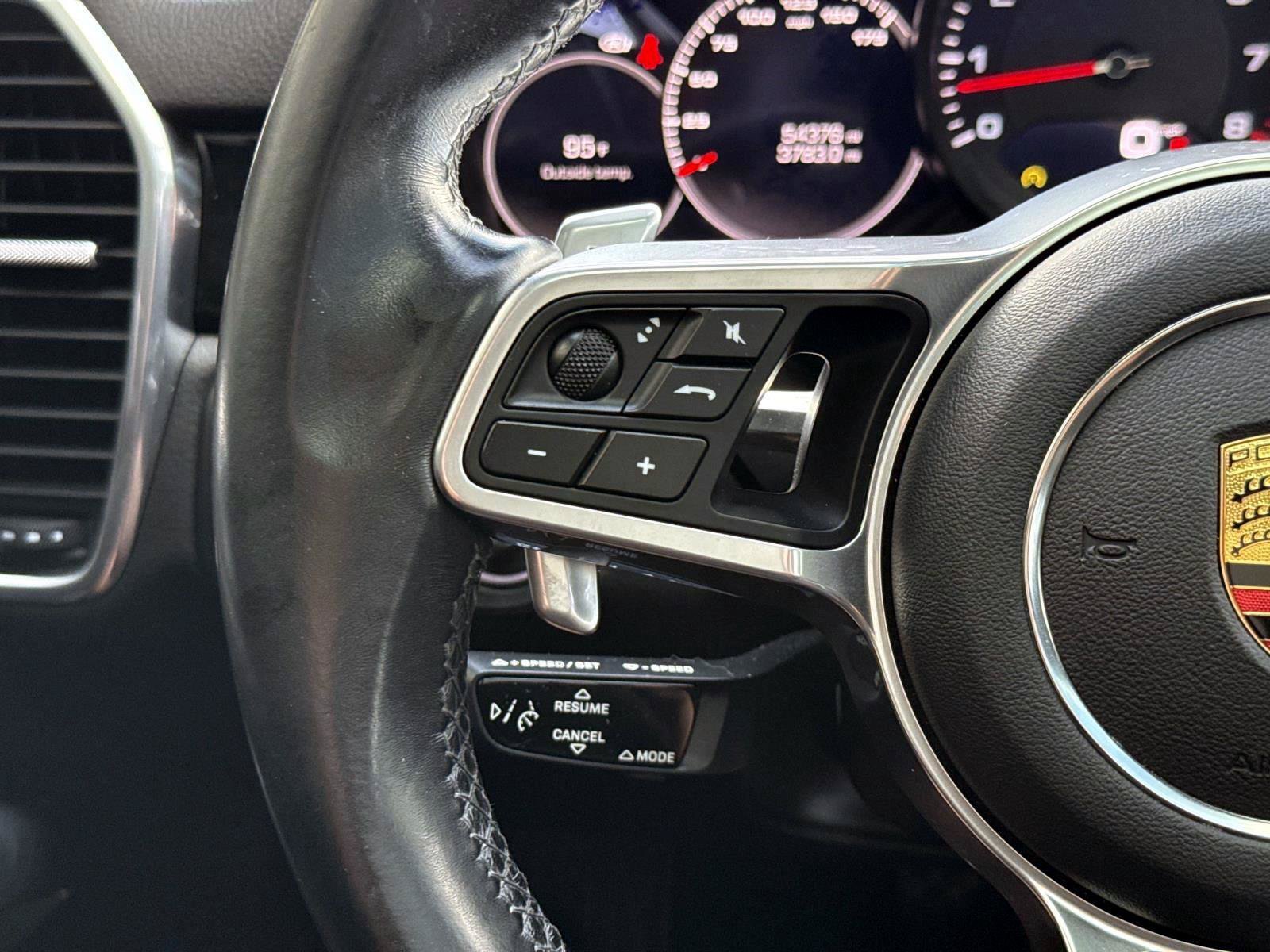 Used 2021 Porsche Cayenne Coupe w/ Premium Package AWD/4WD image 32