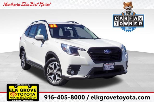 Used 2023 Subaru Forester Premium image 1