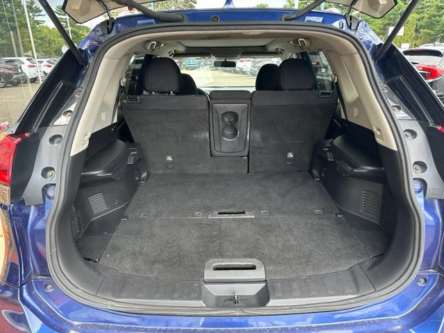 Used 2017 Nissan Rogue SV AWD/4WD image 21