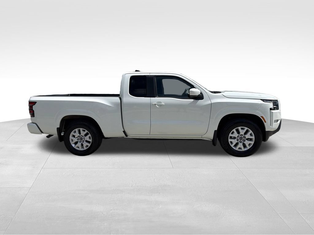 Used 2024 Nissan Frontier SV w/ SV Convenience Package RWD image 9