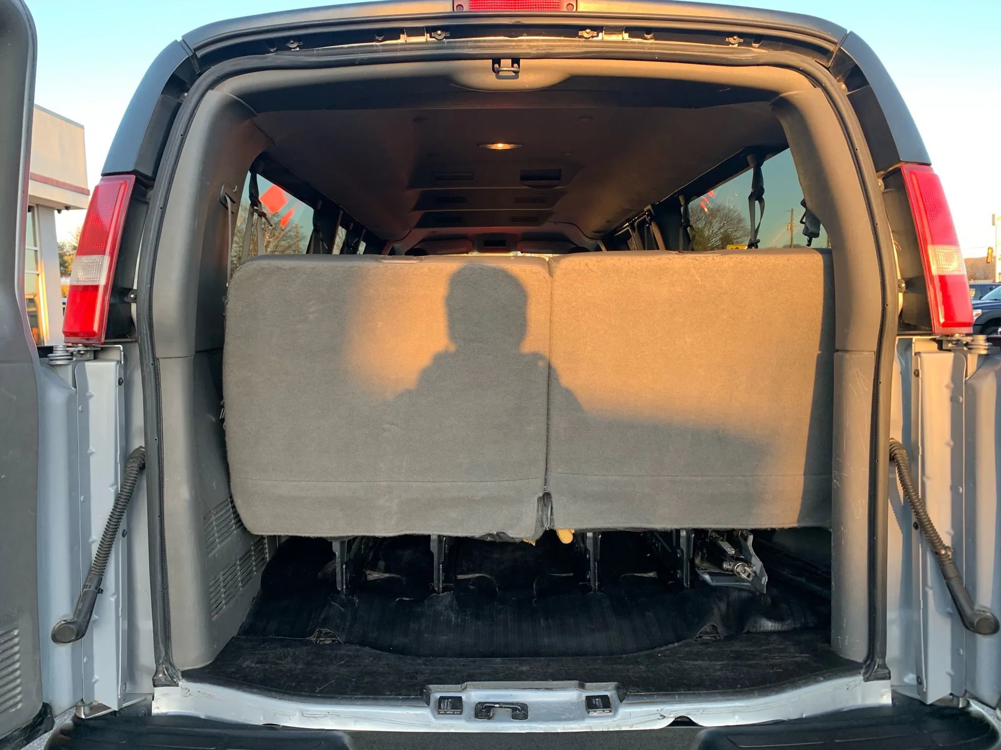 Used 2016 Chevrolet Express 3500 LS w/ Chrome Appearance Package image 35