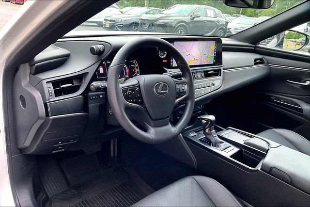 Certified 2022 Lexus ES 350 w/ Premium Package FWD image 17