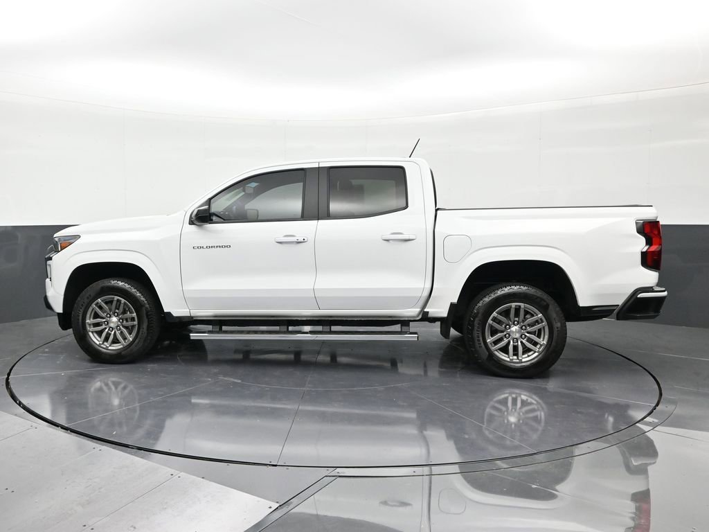 Used 2023 Chevrolet Colorado LT w/ LT Convenience Package image 2