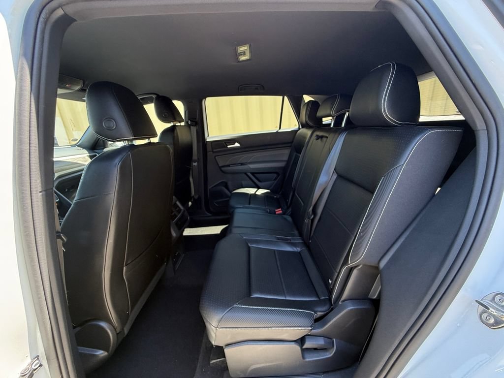 Used 2021 Volkswagen Atlas Cross Sport SE FWD image 22