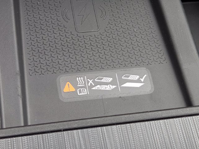 New 2026 GMC Acadia Elevation w/ Elevation Premium Package FWD image 8