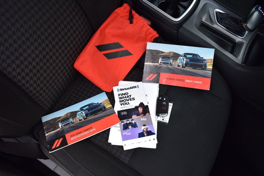 Used 2020 Dodge Charger SXT w/ Driver Convenience Group image 13