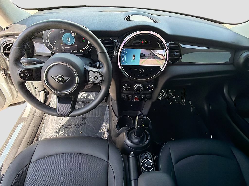Used 2024 MINI Cooper 2-Door Hardtop w/ Storage Package FWD image 15