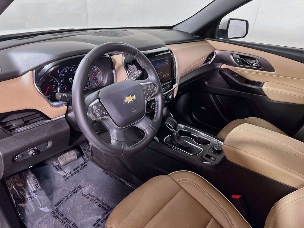 Used 2023 Chevrolet Traverse Premier AWD/4WD image 9