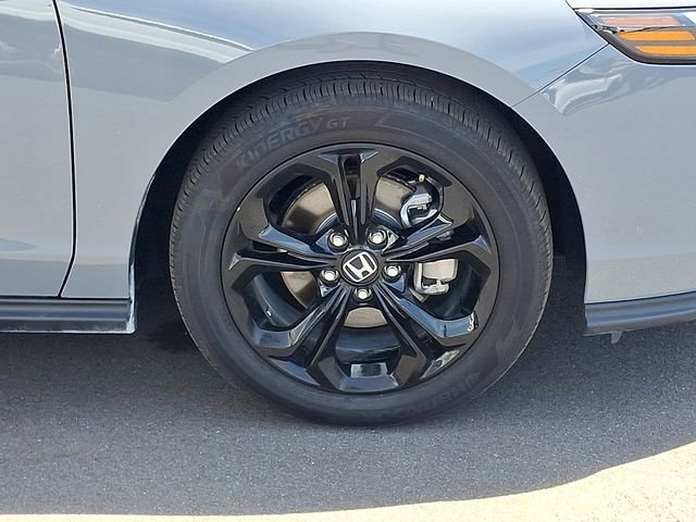 Used 2025 Honda Accord SE image 27