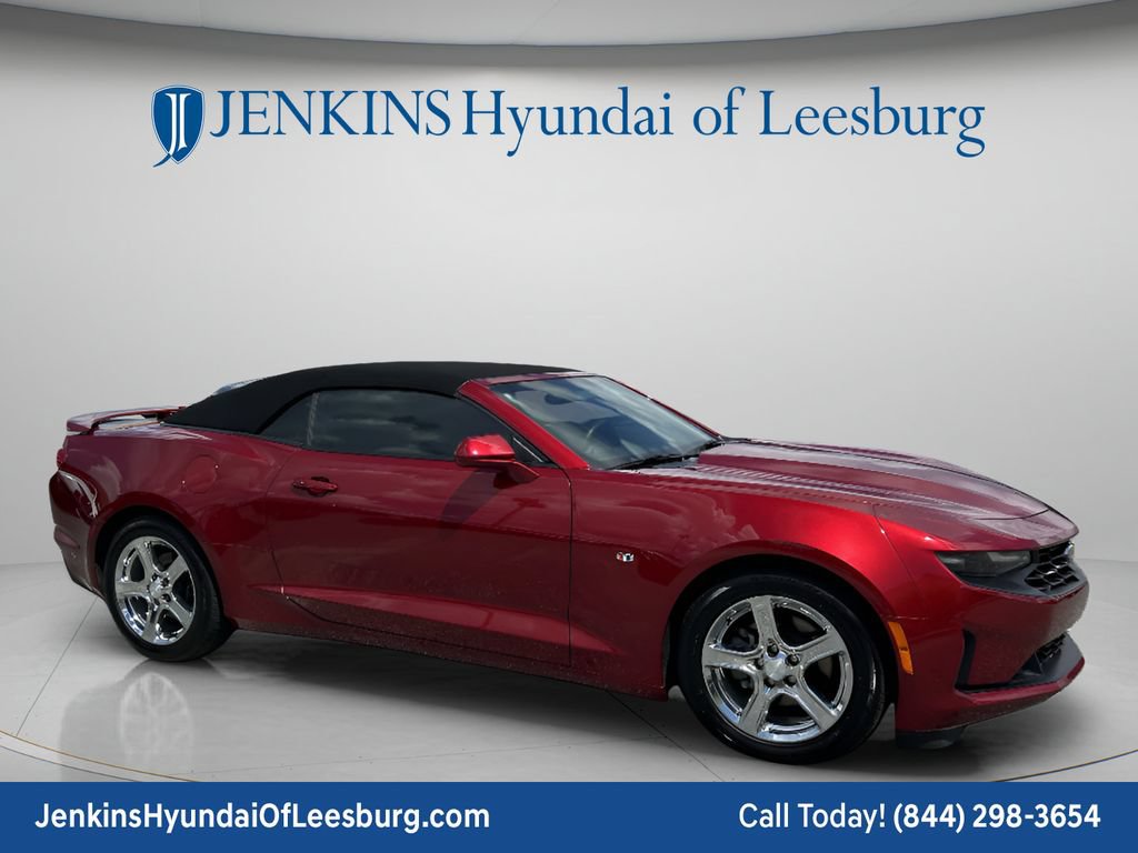 Used 2024 Chevrolet Camaro LT w/ Technology Package RWD image 2