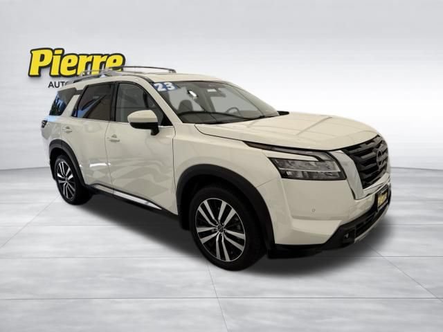 Used 2023 Nissan Pathfinder Platinum AWD/4WD image 7