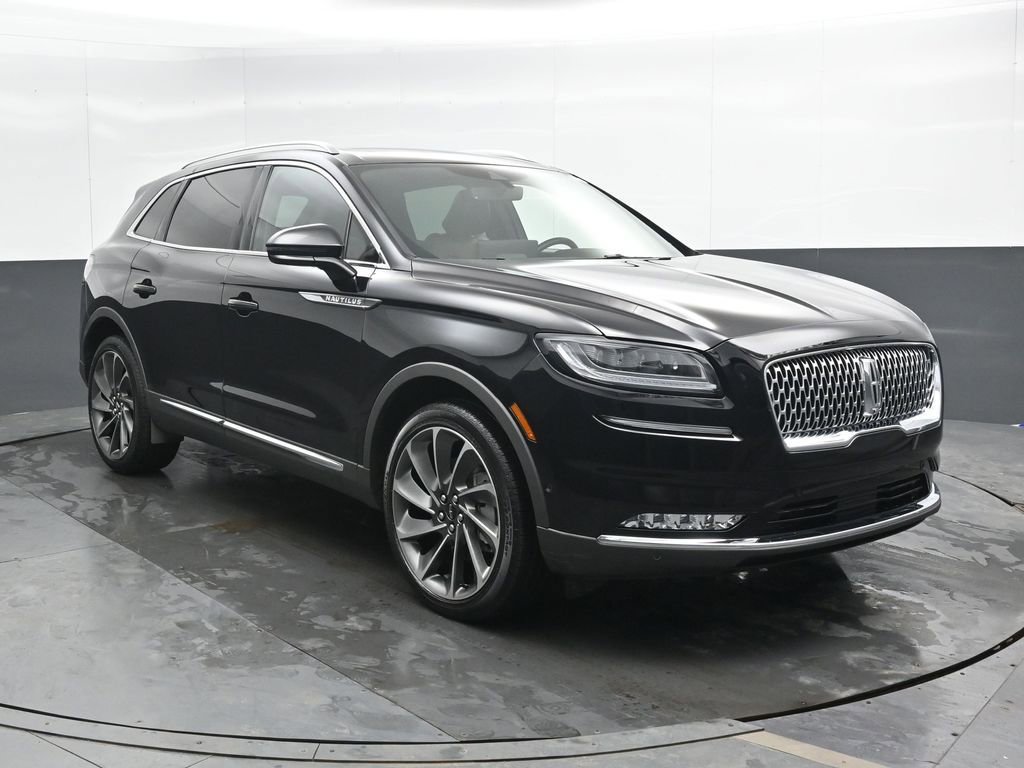 Used 2022 Lincoln Nautilus Reserve w/ Equipment Group 202A image 6