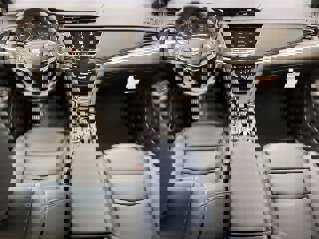 New 2026 Cadillac XT5 Luxury image 9