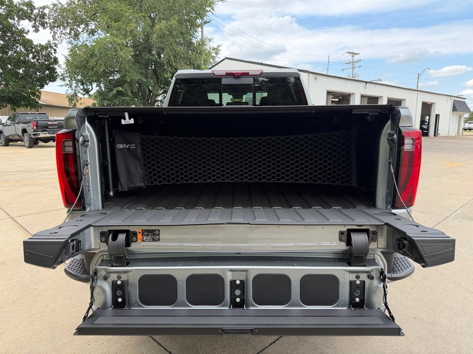 New 2026 GMC Sierra 3500 Denali w/ Denali Reserve Package AWD/4WD image 34