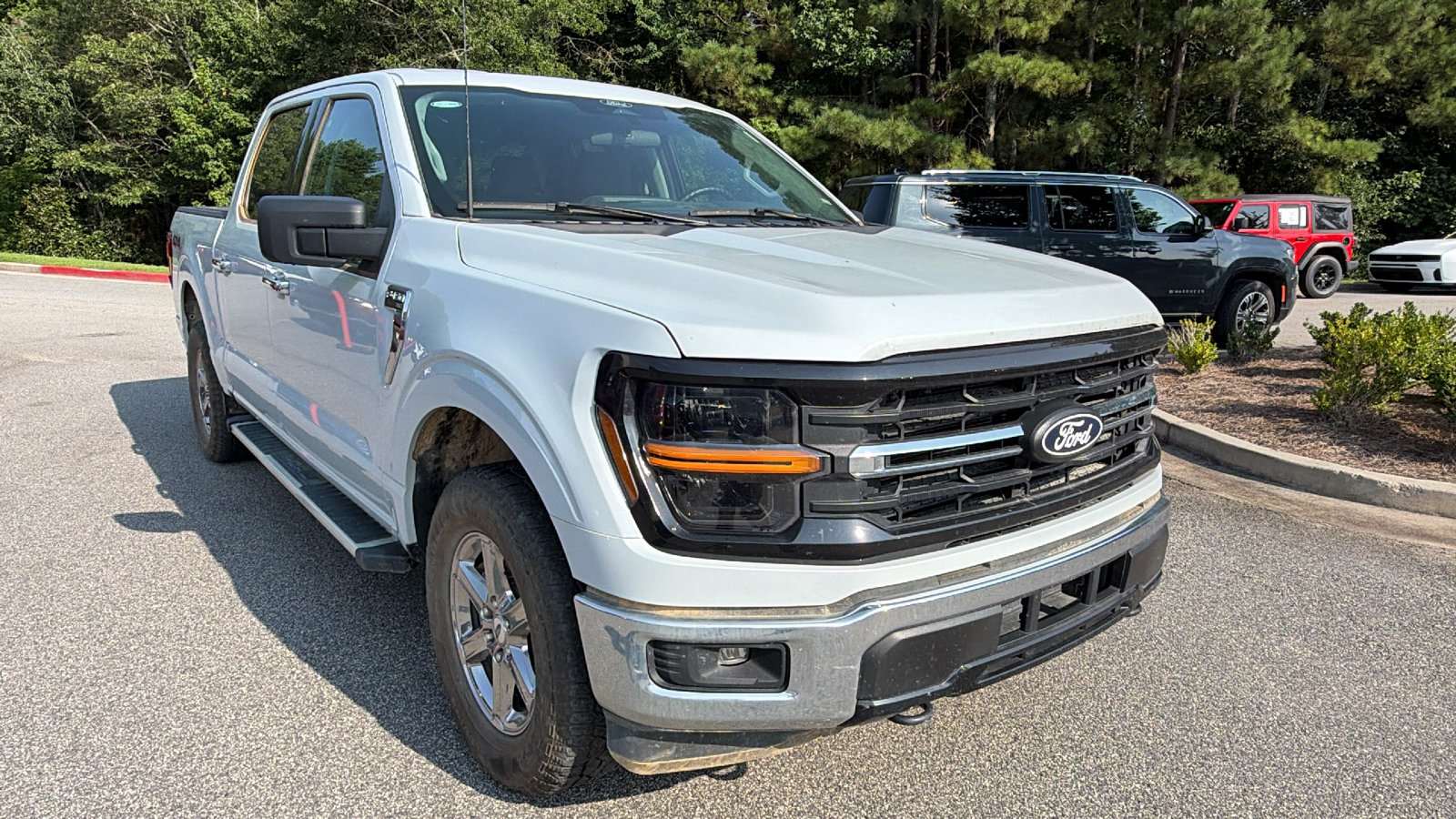 Used 2025 Ford F150 XLT w/ Equipment Group 301A Standard AWD/4WD image 5