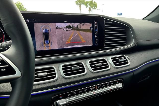 Used 2024 Mercedes-Benz GLS 450 4MATIC image 24