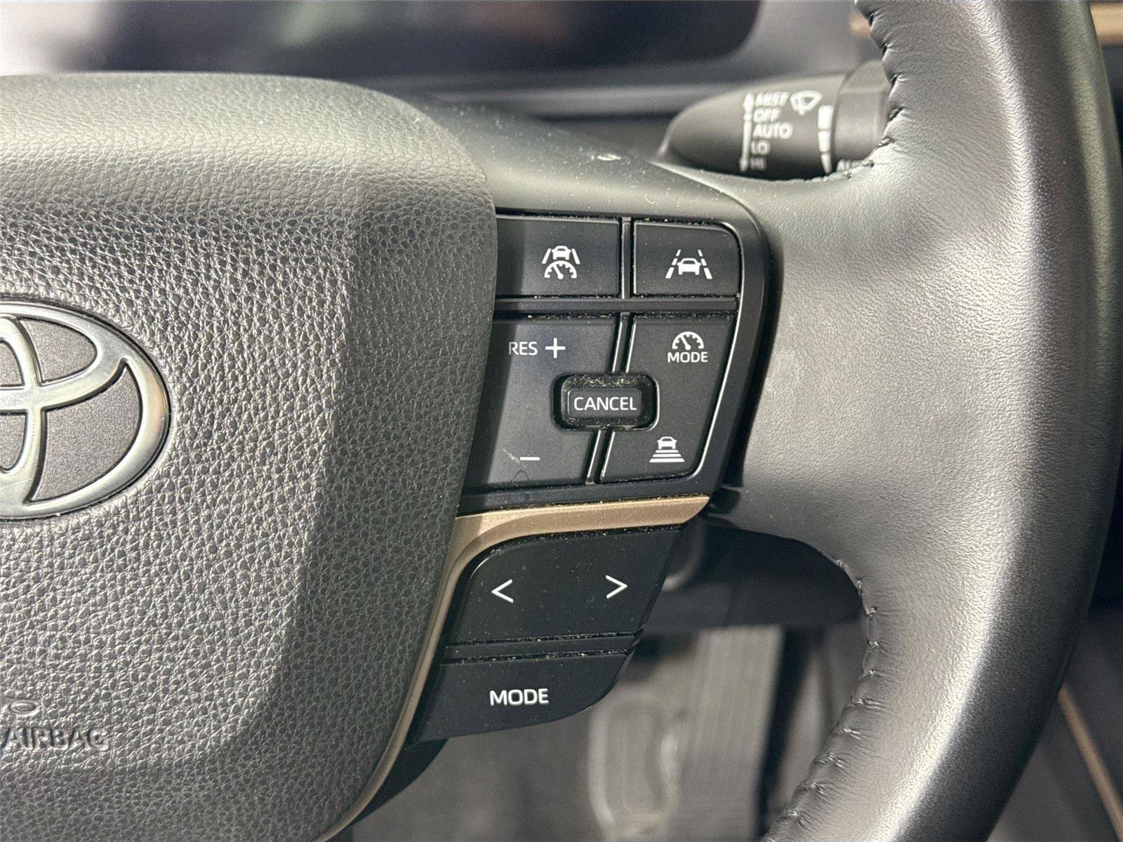 Certified 2023 Toyota Crown Limited image 20