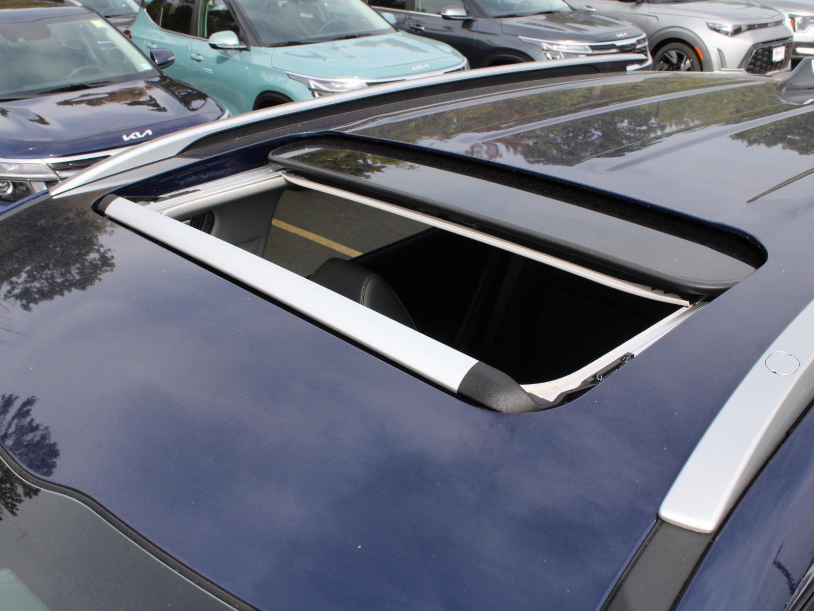 New 2026 Kia Seltos EX image 8