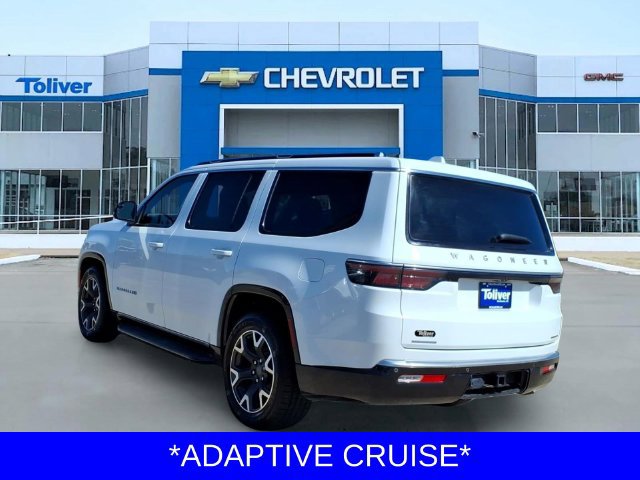 Used 2023 Jeep Wagoneer Series III w/ Preferred Equipment Group AWD/4WD image 3