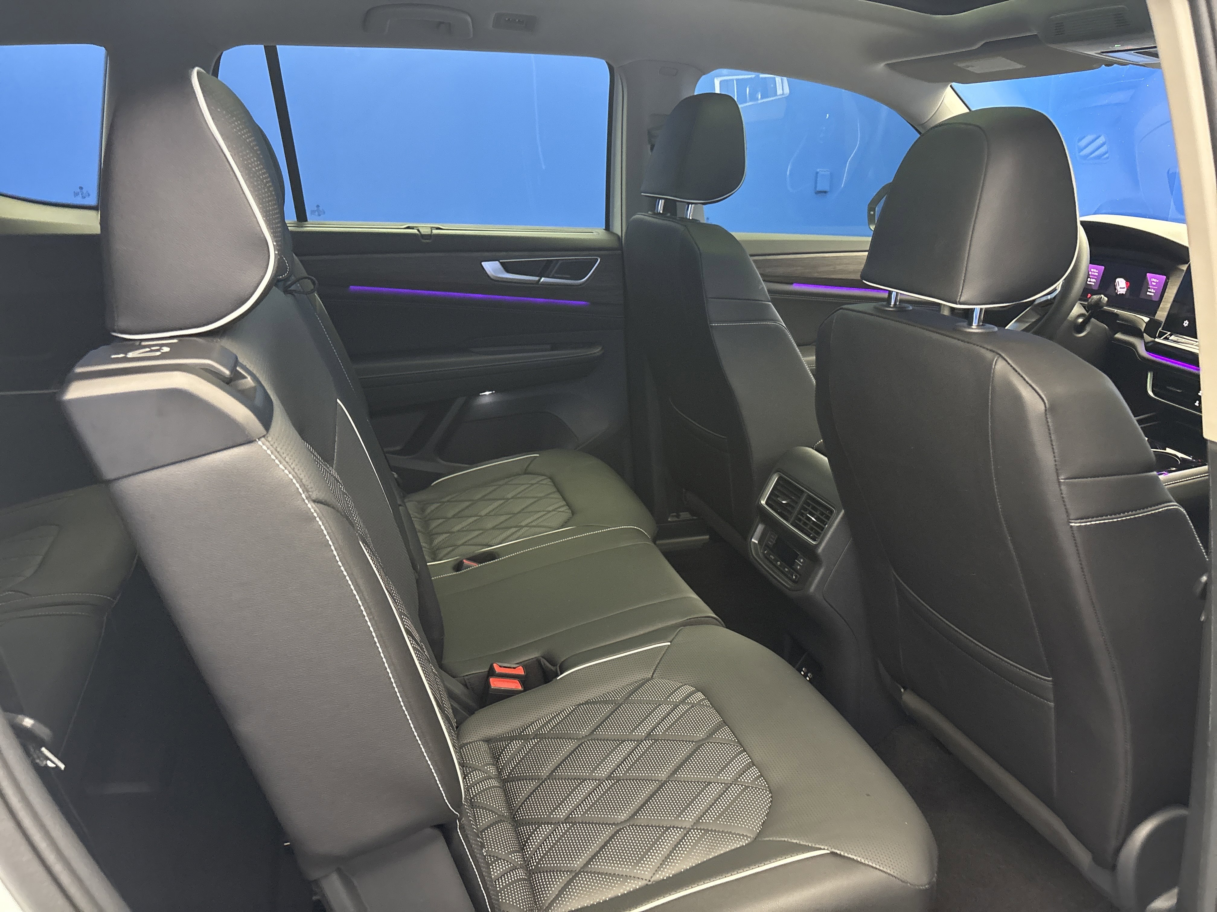 Used 2026 Volkswagen Atlas SEL Premium R-Line image 26