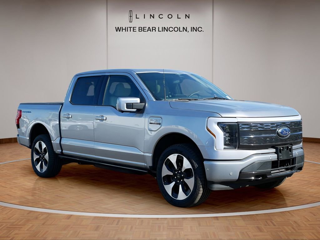 Used 2023 Ford F150 Lightning Platinum image 3