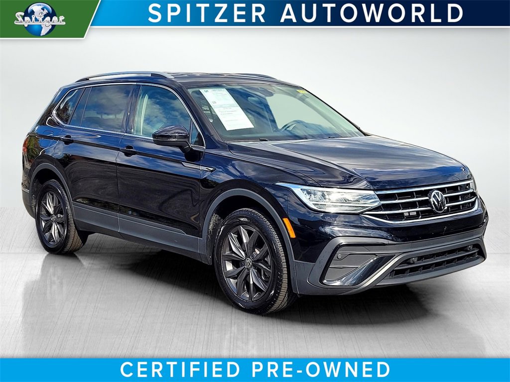 Used 2024 Volkswagen Tiguan SE image 1