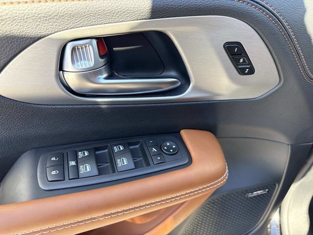 New 2026 Chrysler Pacifica Pinnacle FWD image 22