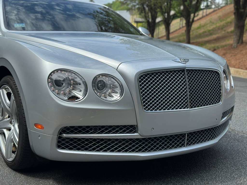 Used 2014 Bentley Flying Spur W12 image 8