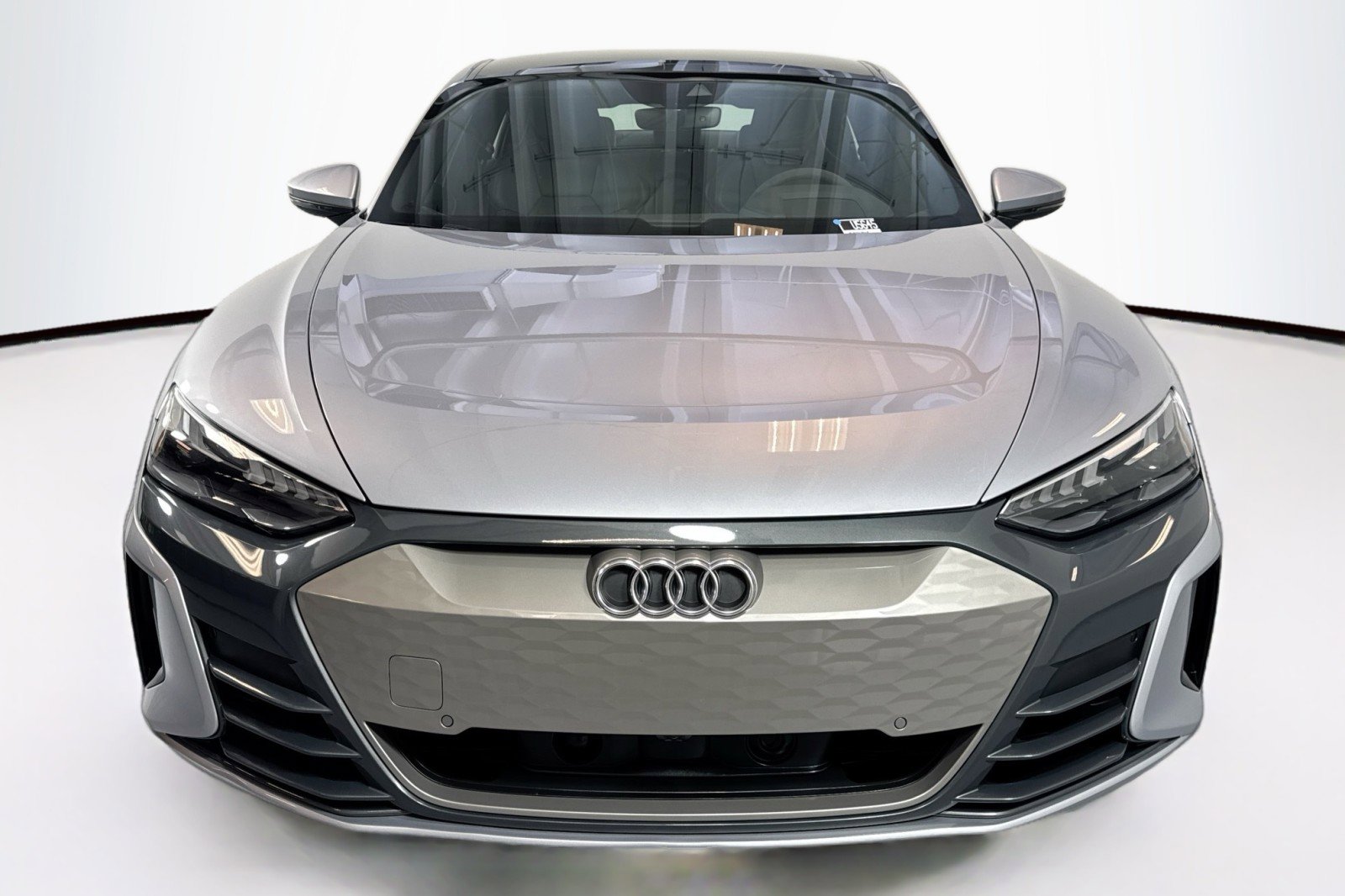 Used 2022 Audi e-tron GT Premium Plus AWD/4WD image 2