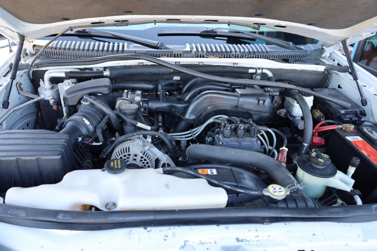 Used 2007 Ford Explorer Sport Trac XLT image 14