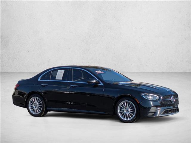 Used 2022 Mercedes-Benz E 350 Sedan image 3