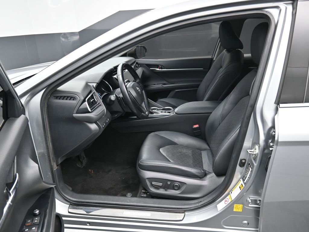 Used 2019 Toyota Camry XSE