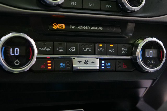 Used 2022 Ford F450 Limited w/ FX4 Off-Road Package image 12