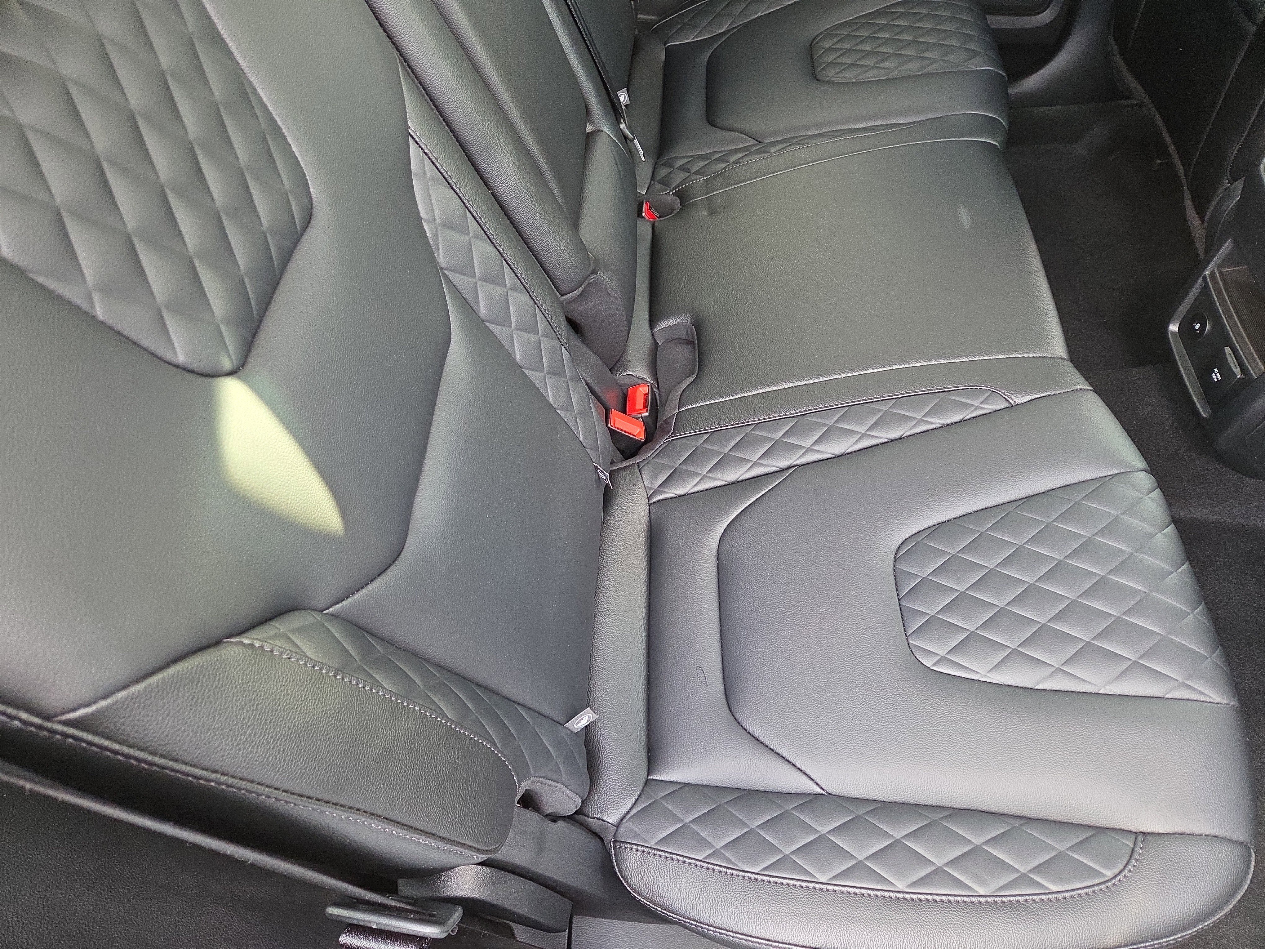 Used 2024 Ford Edge Titanium AWD/4WD image 20
