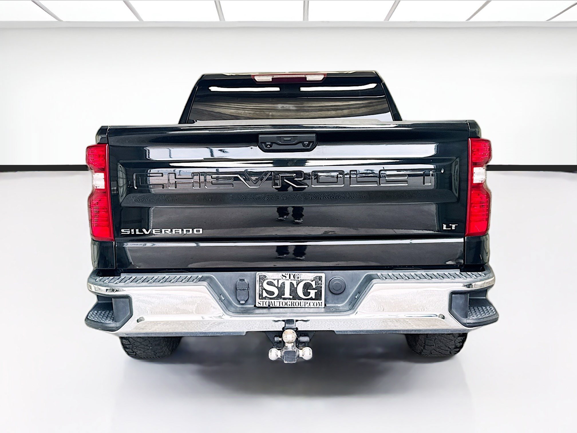 Used 2022 Chevrolet Silverado 1500 LT w/ Protection Package RWD image 5