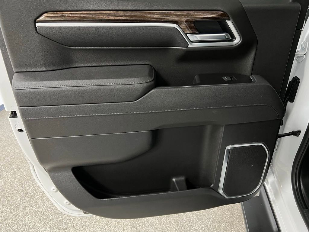 Used 2025 GMC Sierra 1500 Elevation w/ Elevation Premium Package image 50