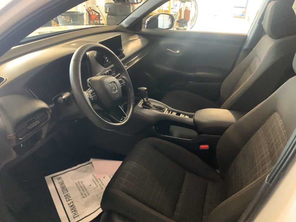 Used 2024 Honda HR-V Sport image 13
