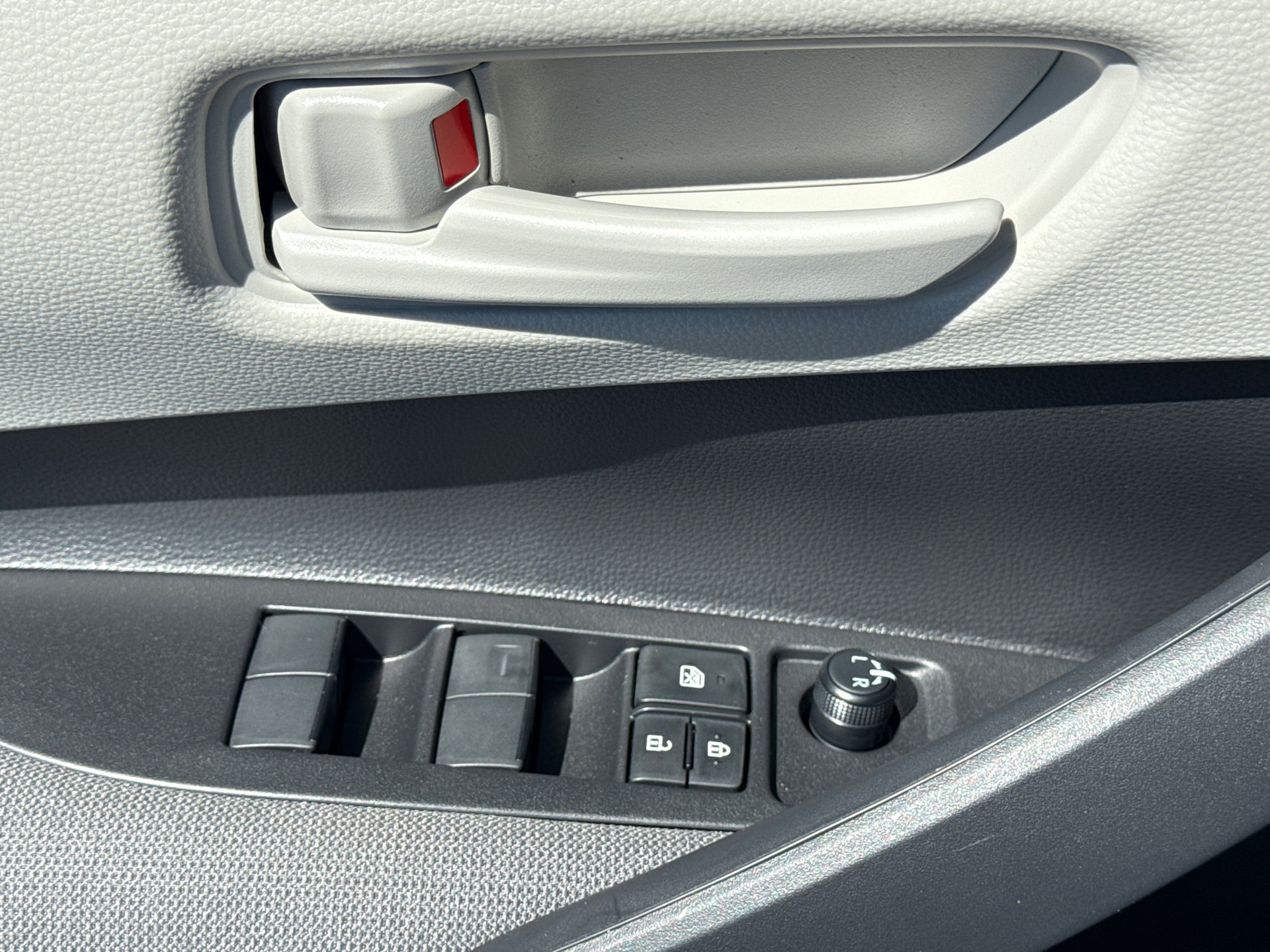 New 2026 Toyota Corolla LE FWD image 21