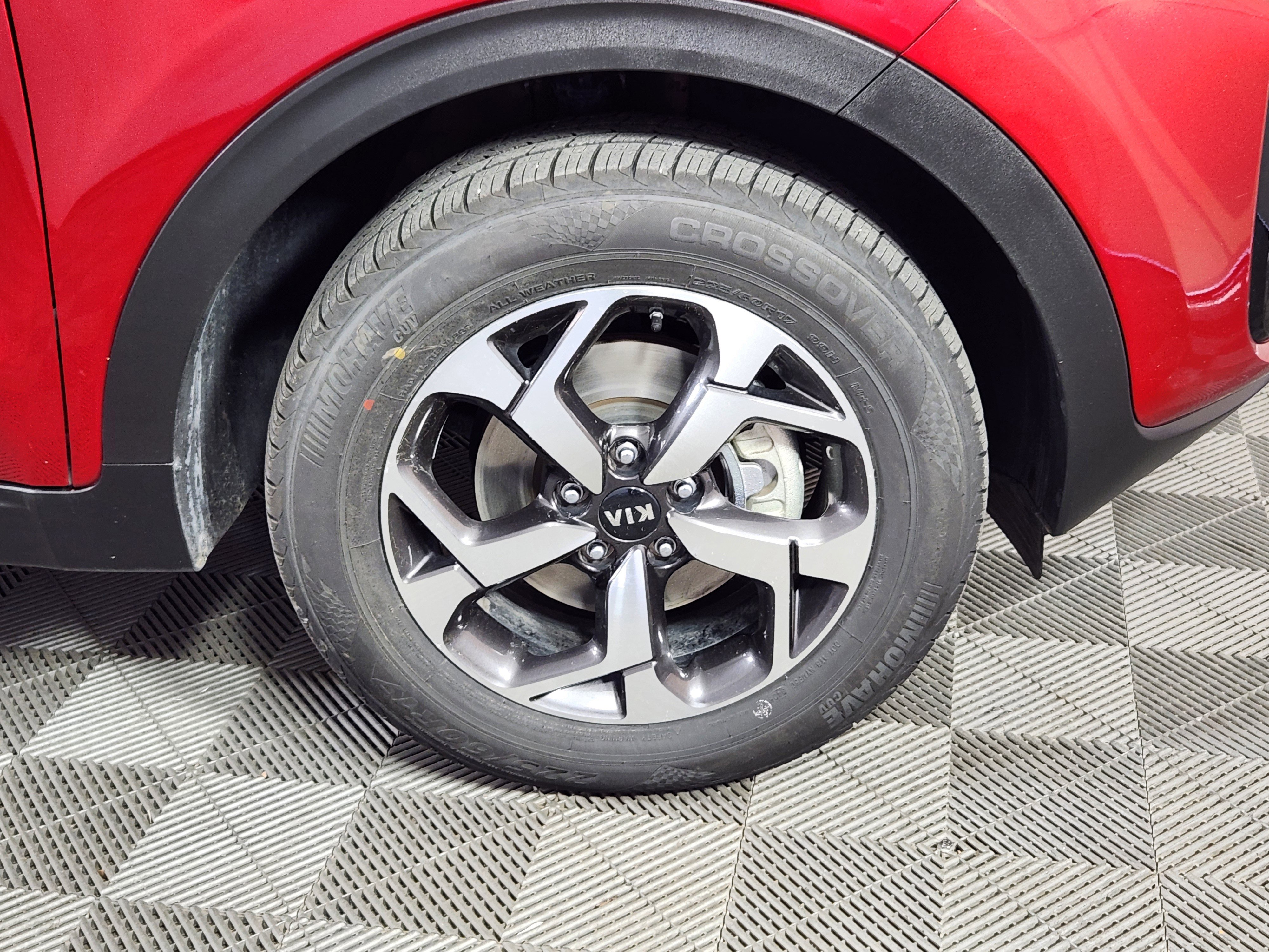 Used 2021 Kia Sportage LX image 9