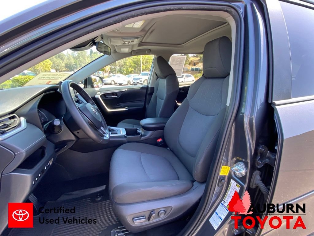 Certified 2022 Toyota RAV4 XLE w/ Convenience Package AWD/4WD image 32