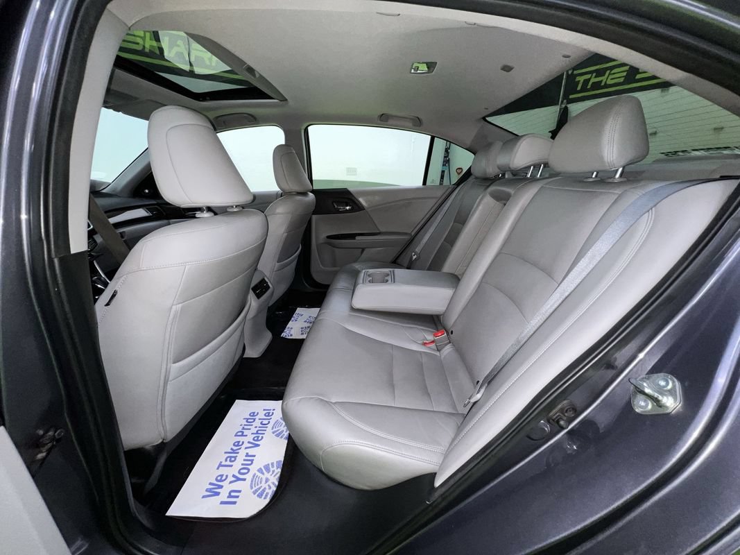 Used 2016 Honda Accord Touring image 28