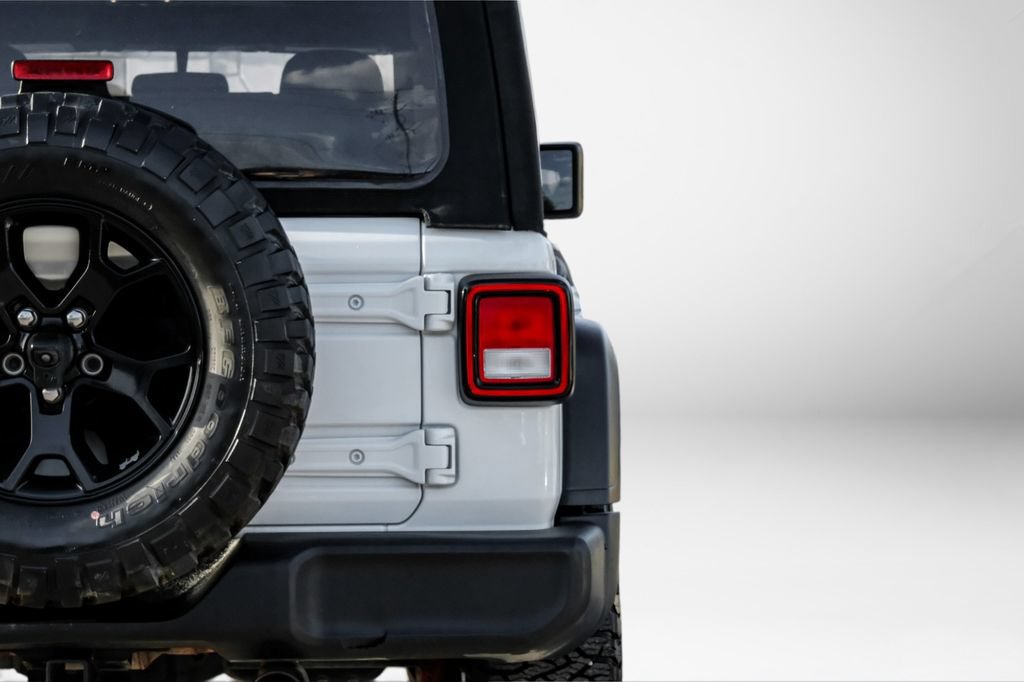Used 2022 Jeep Wrangler Sport AWD/4WD image 24