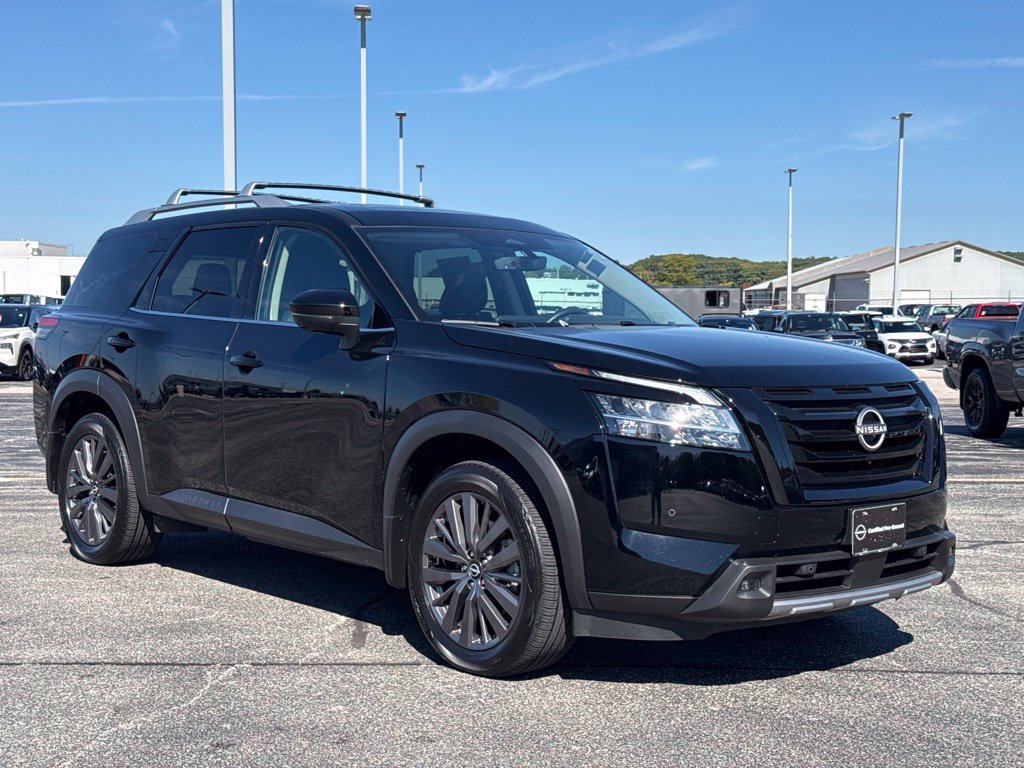 Certified 2024 Nissan Pathfinder SL w/ SL Premium Package