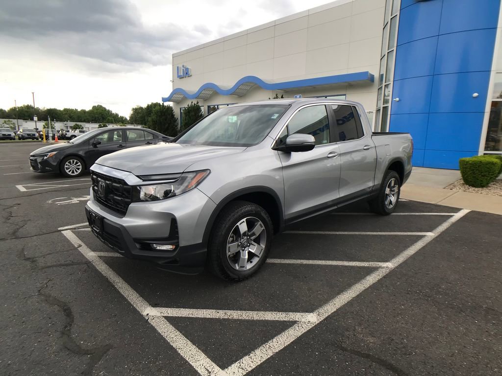 Certified 2024 Honda Ridgeline RTL image 3