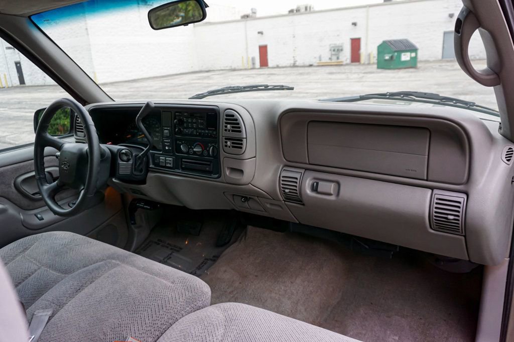 Used 1998 Chevrolet Silverado 1500 4x4 Extended Cab w/ Preferred Equipment Group 2 image 42