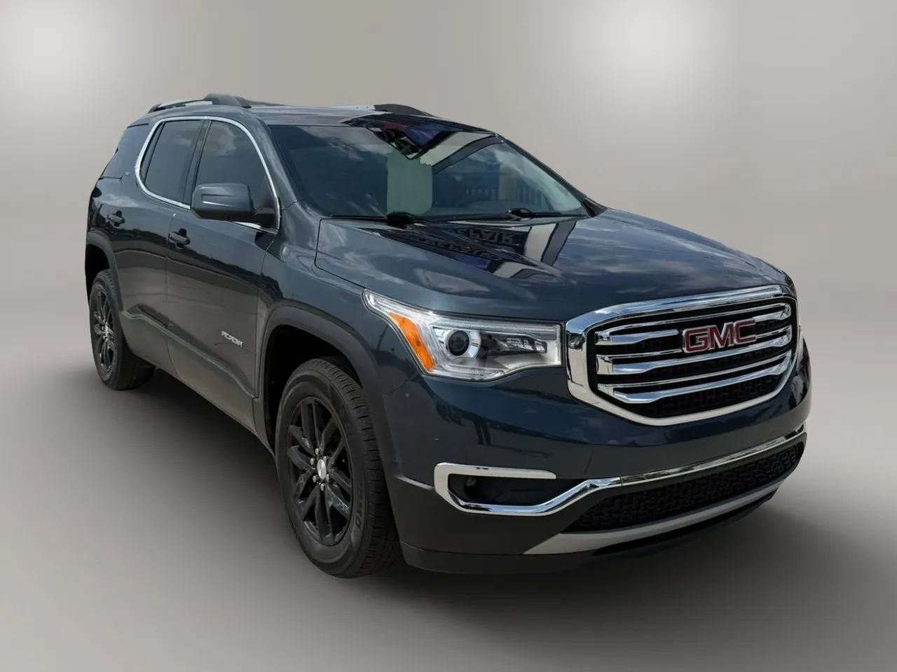 Used 2019 GMC Acadia SLT w/ LPO, Floor Liner Package FWD image 1